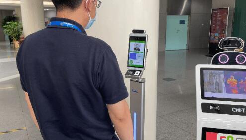 ��һ�ߺ��(y��n)���C�a����(sh��)���ڱ������Θ��ȫ���߾�