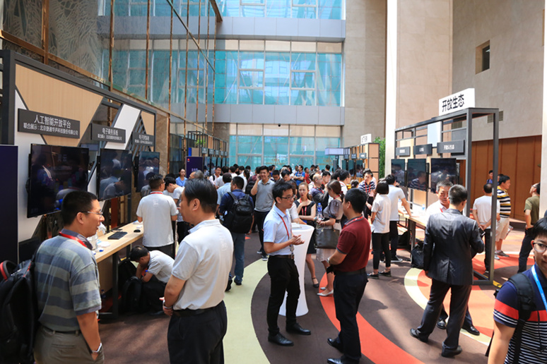 �f��: F:4.����׫��20170711�A����Ʒ���ձ���վ��չ853A6848_����.jpg